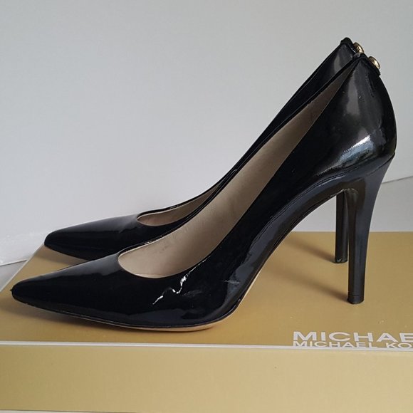 Michael Kors Elisa Pumps - Picture 11 of 16